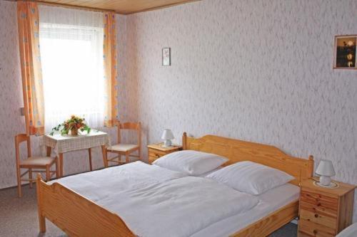 Gasthof Zur Krone Burghaslach Room photo